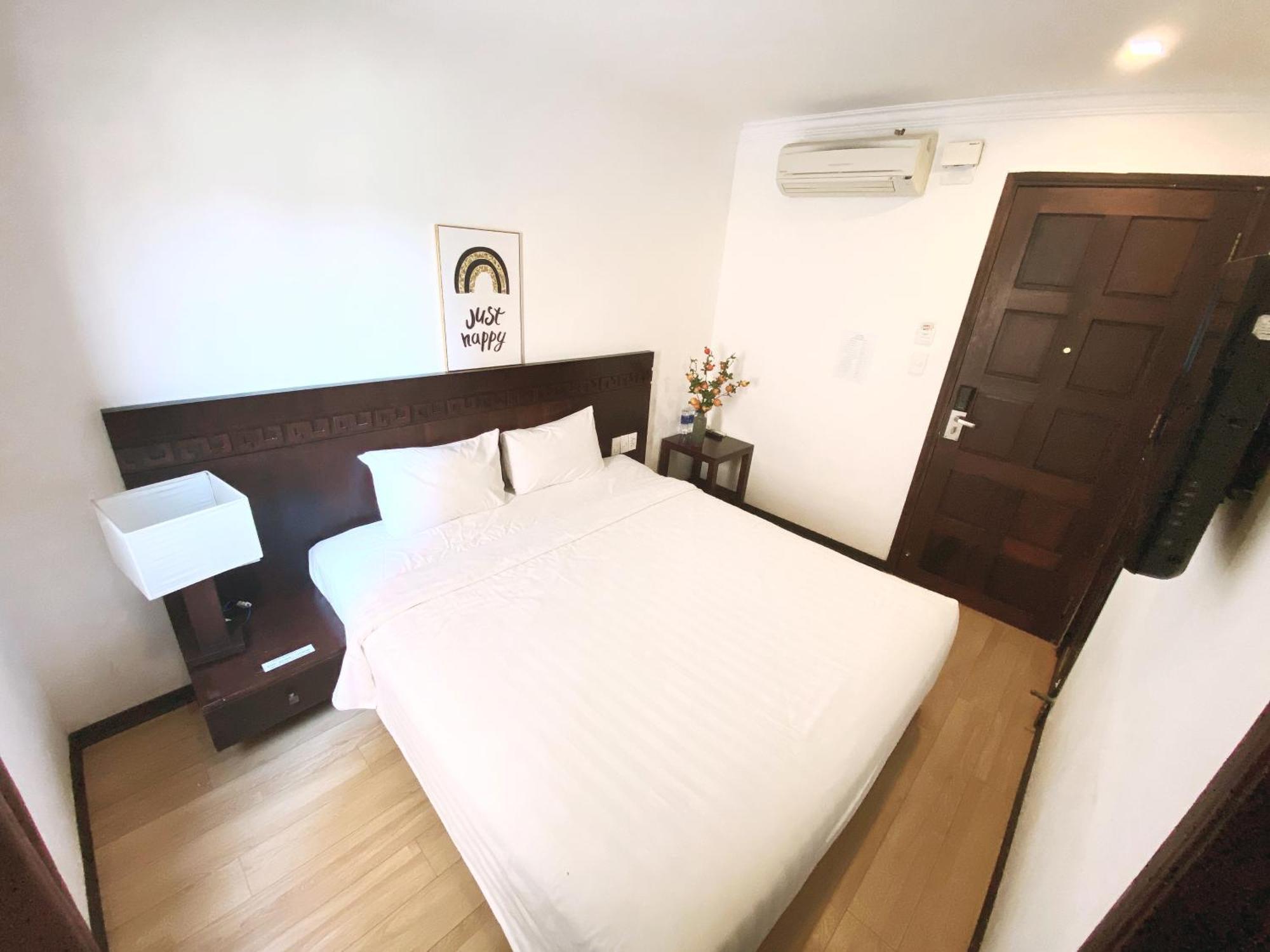 Zenta Sea View Hotel Дананг Экстерьер фото