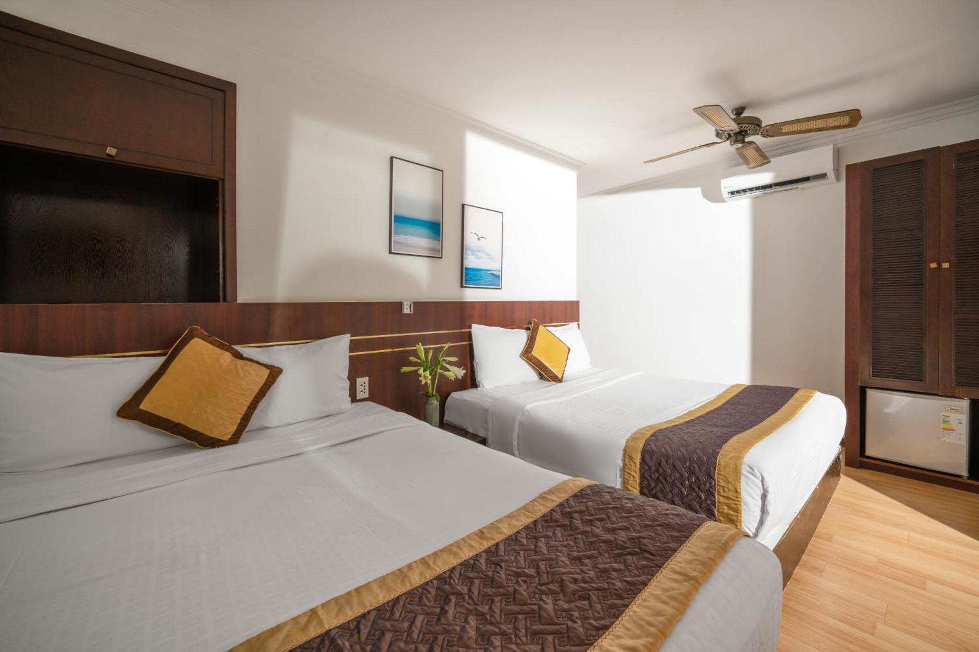 Zenta Sea View Hotel Дананг Экстерьер фото