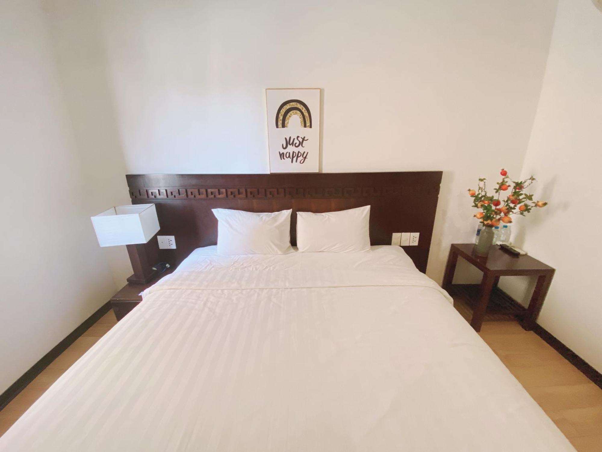 Zenta Sea View Hotel Дананг Экстерьер фото