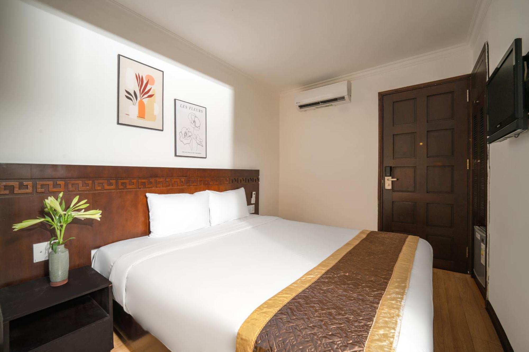 Zenta Sea View Hotel Дананг Экстерьер фото