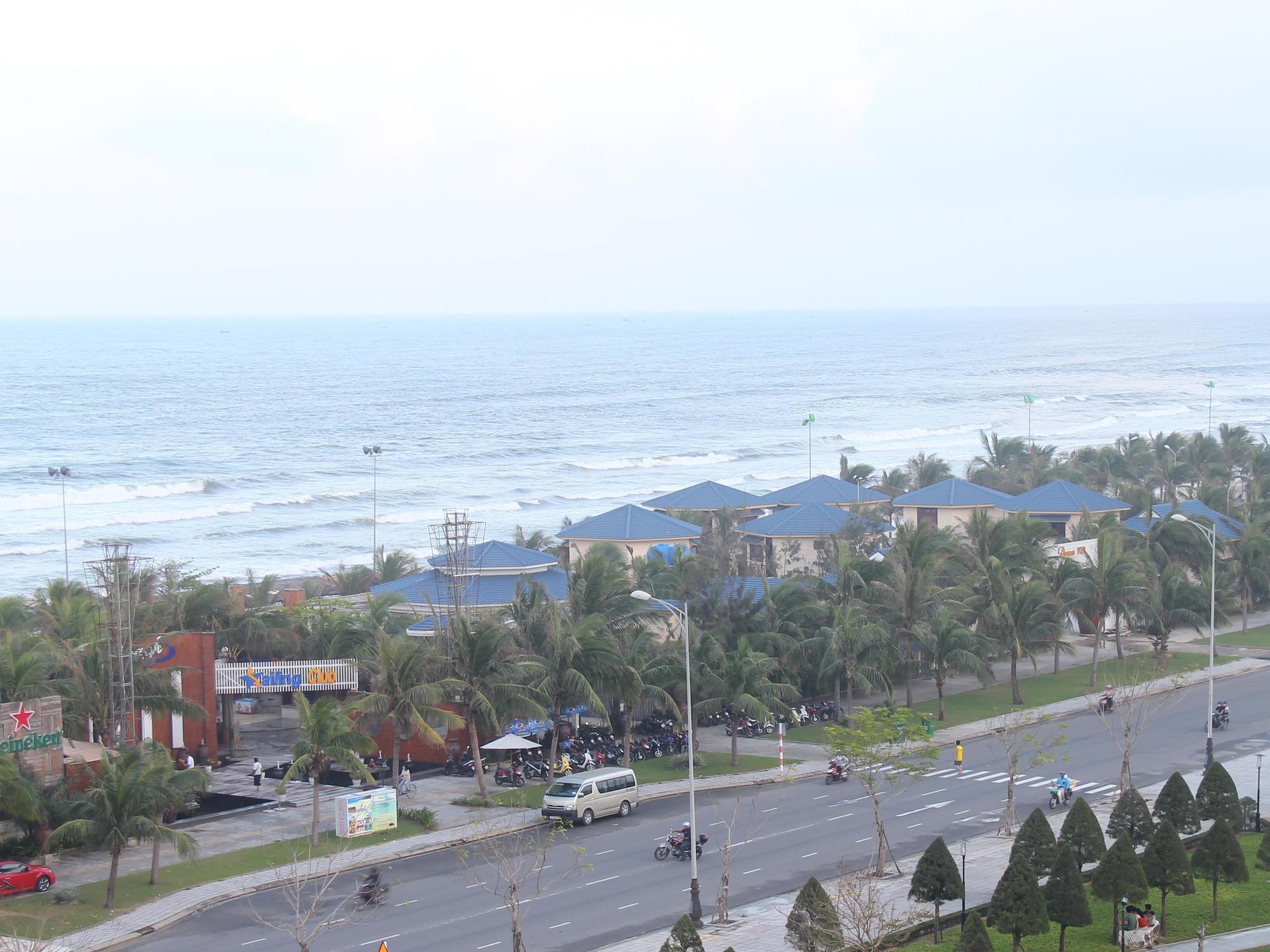 Zenta Sea View Hotel Дананг Экстерьер фото